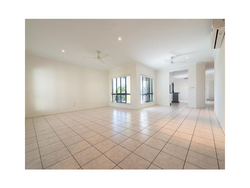 1 Joseph Court, Glenella QLD 4740