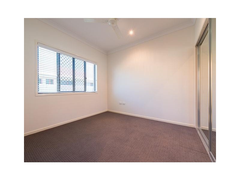 1 Joseph Court, Glenella QLD 4740