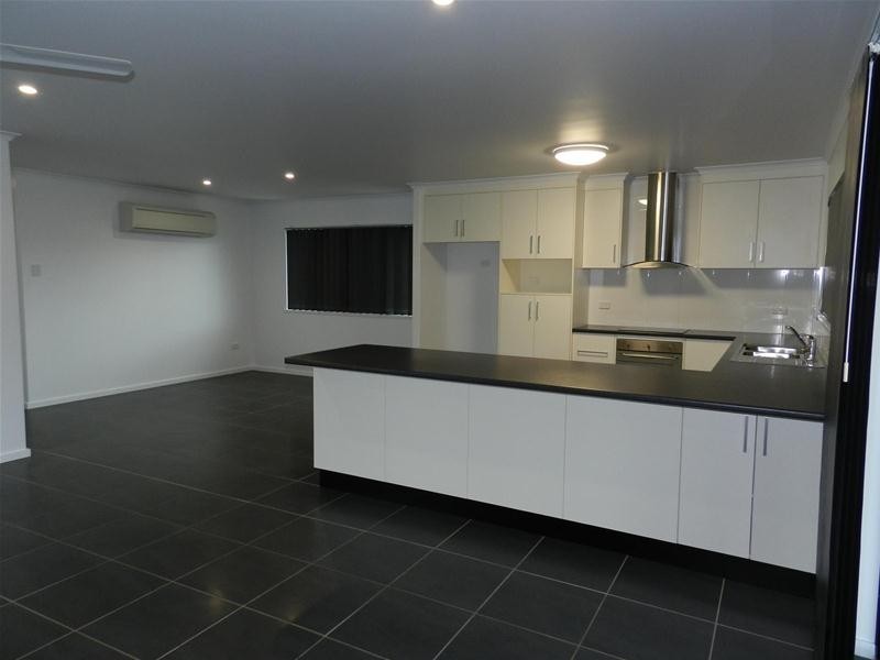 39 Deguara Avenue, Armstrong Beach QLD 4737