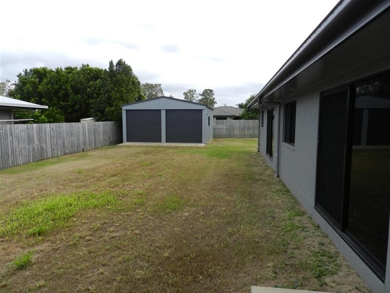 39 Deguara Avenue, Armstrong Beach QLD 4737