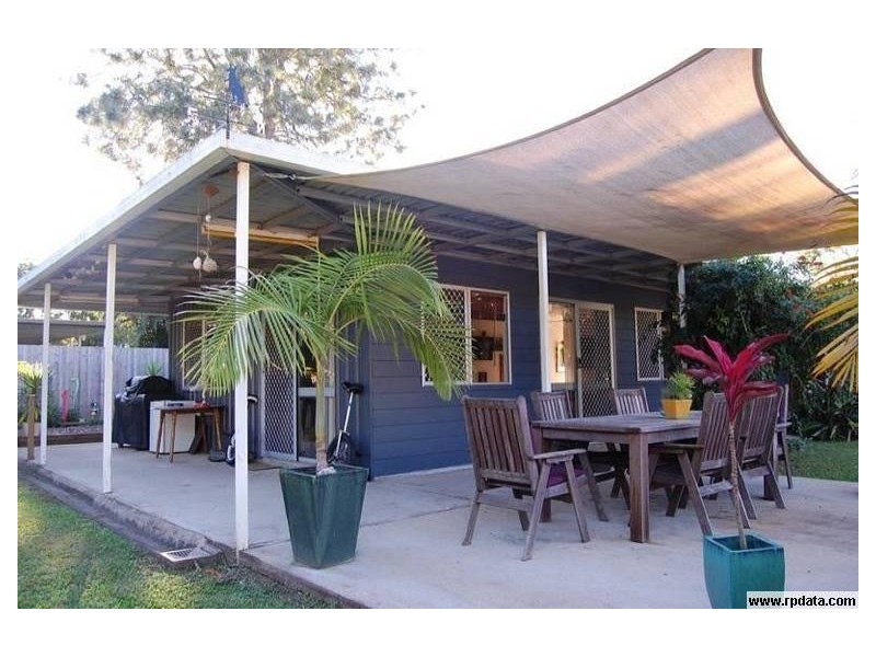 1 Crescent Street, Armstrong Beach QLD 4737