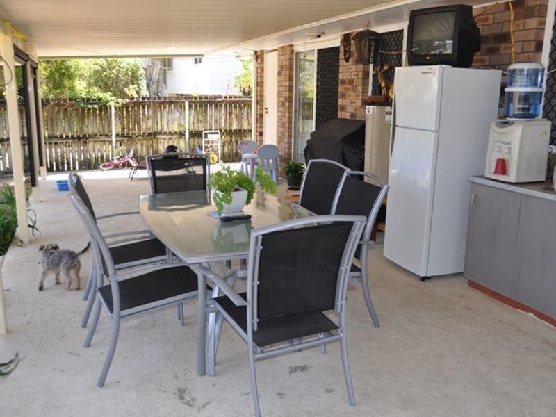 15 Lilliendale Avenue, Sarina QLD 4737