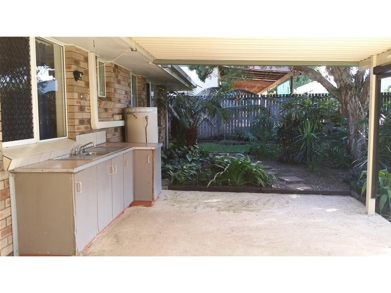 15 Lilliendale Avenue, Sarina QLD 4737