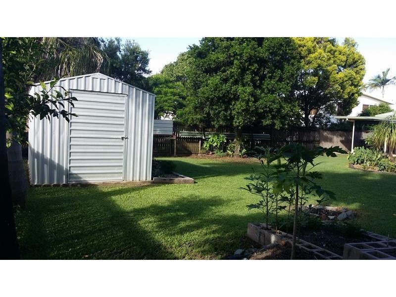 15 Lilliendale Avenue, Sarina QLD 4737