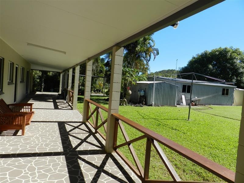313 Grasstree Beach Road, Grasstree Beach QLD 4740