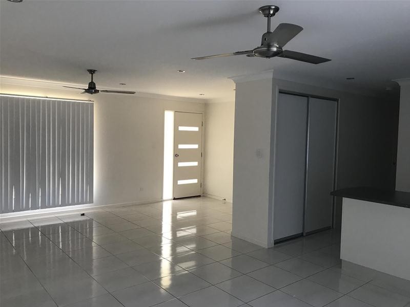 18 Bowen Street, Nebo QLD 4742