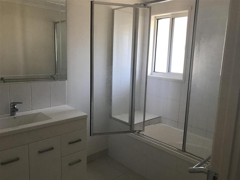 18 Bowen Street, Nebo QLD 4742