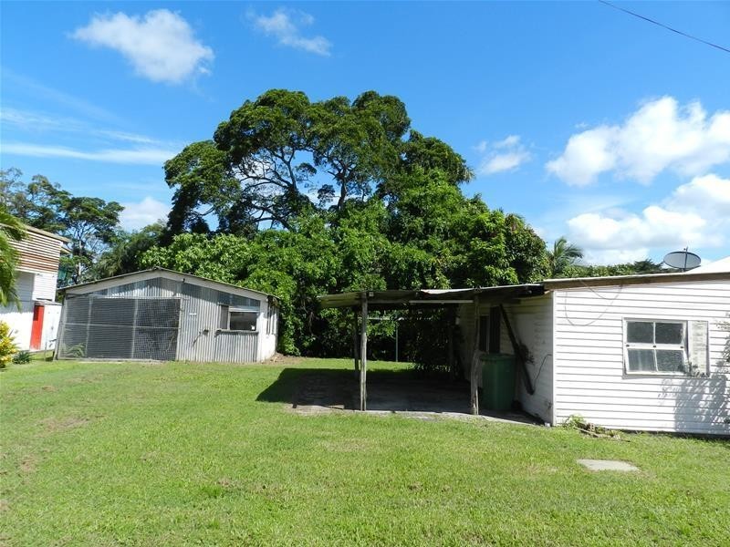 24 Brewers Road, Sarina QLD 4737
