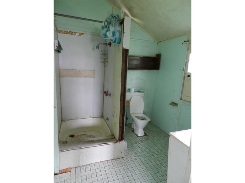 24 Brewers Road, Sarina QLD 4737