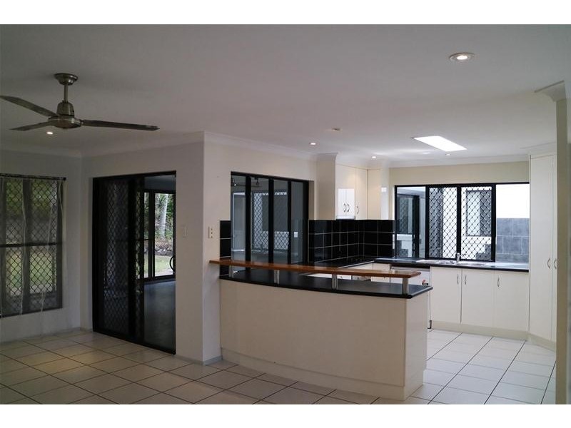 51 Cinnamon Drive, Glenella QLD 4740