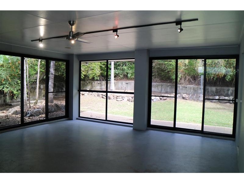 51 Cinnamon Drive, Glenella QLD 4740