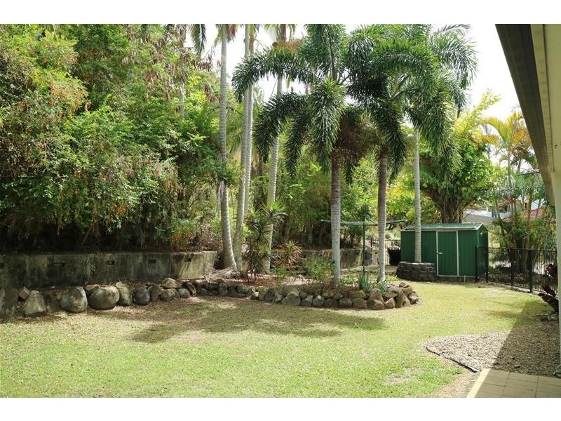 51 Cinnamon Drive, Glenella QLD 4740