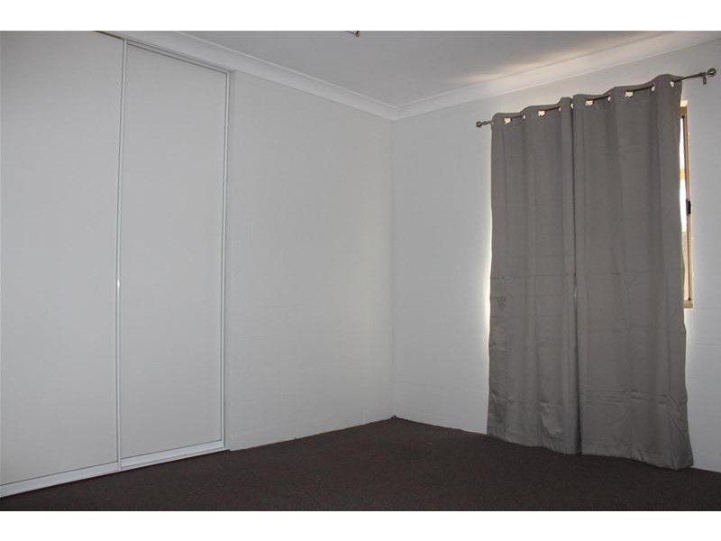 77 Edmunds Avenue, Hay Point QLD 4740