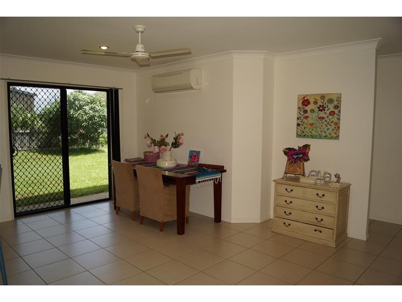 33 Deguara Avenue, Armstrong Beach QLD 4737