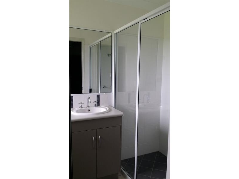 33 Deguara Avenue, Armstrong Beach QLD 4737