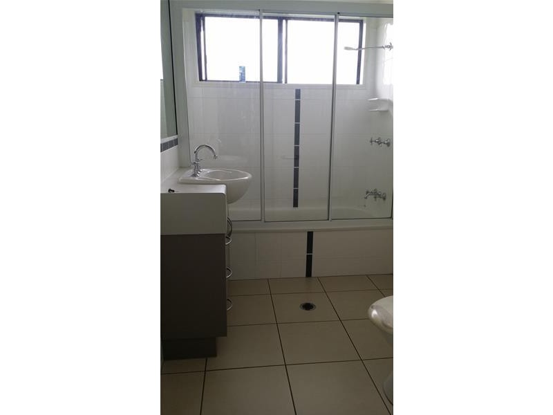 33 Deguara Avenue, Armstrong Beach QLD 4737