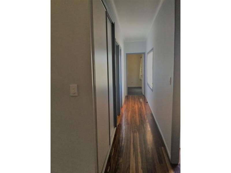 20 Place  Avenue, Sarina QLD 4737