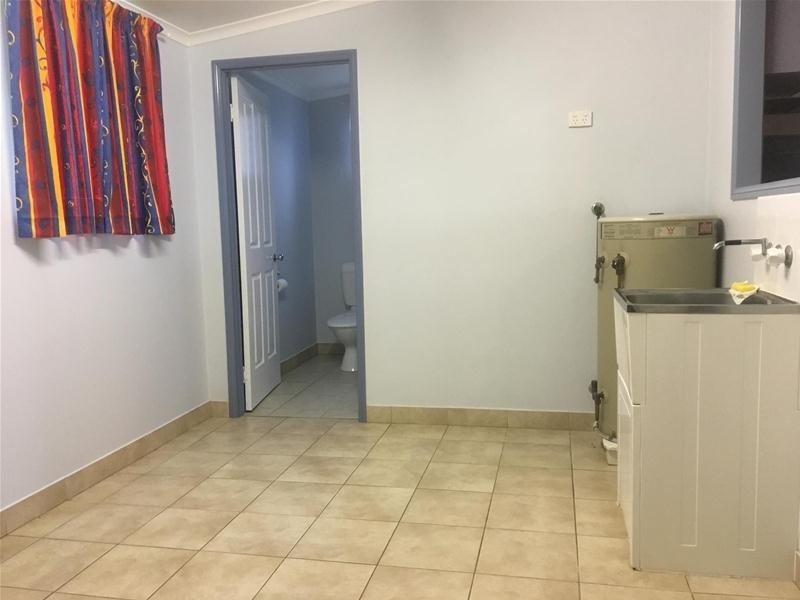 20 Place  Avenue, Sarina QLD 4737