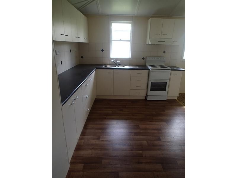 40 Range Road, Sarina QLD 4737