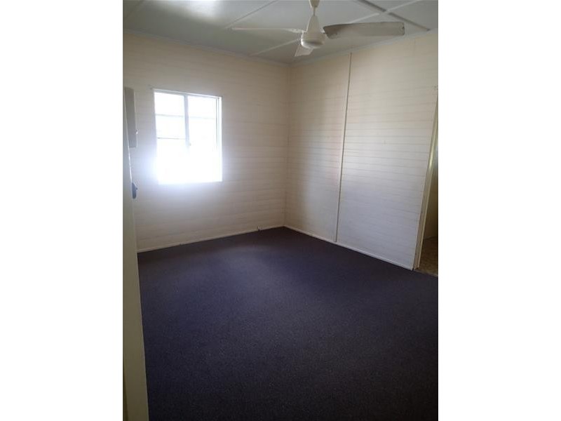 40 Range Road, Sarina QLD 4737