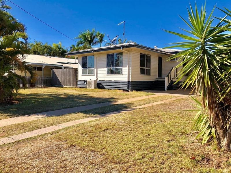 11 Kennedy Drive, Moranbah QLD 4744