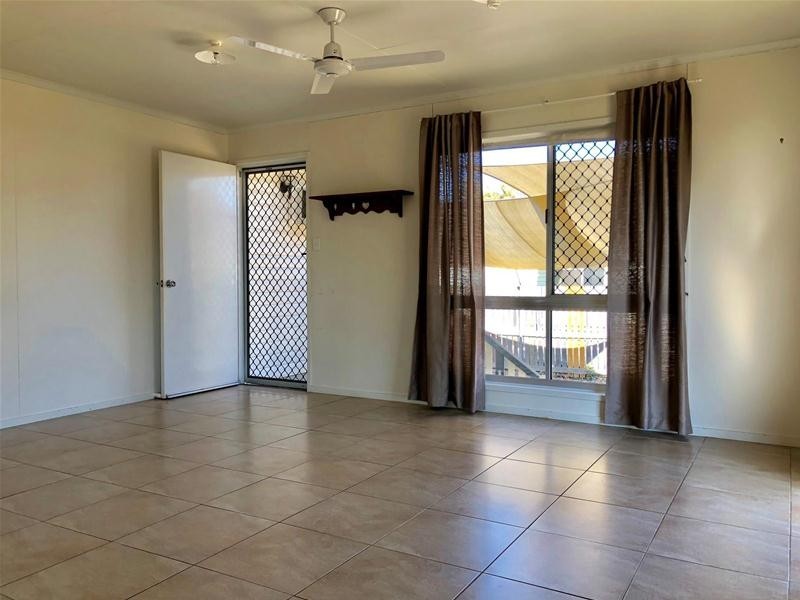 11 Kennedy Drive, Moranbah QLD 4744