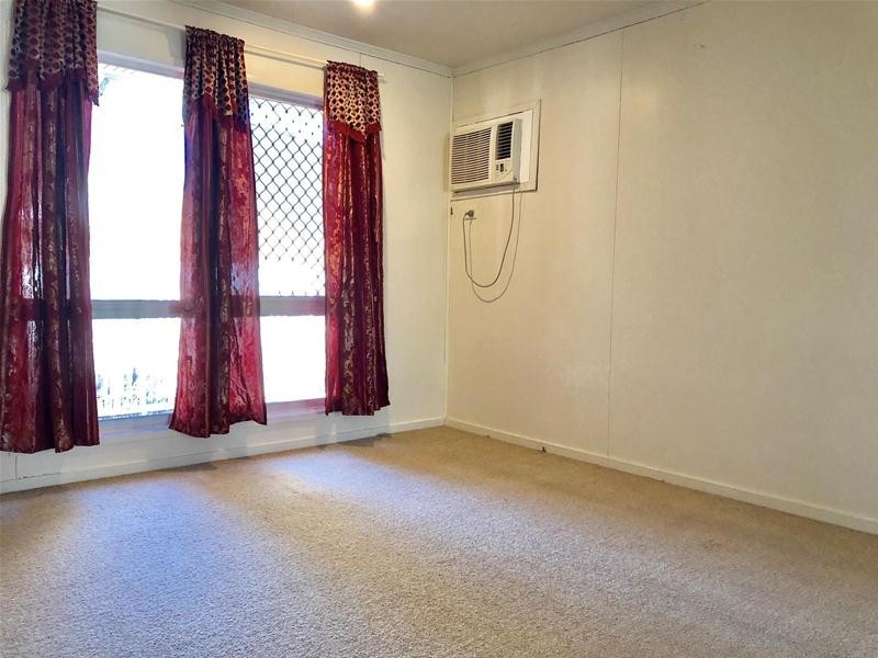 11 Kennedy Drive, Moranbah QLD 4744