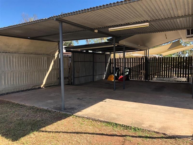 11 Kennedy Drive, Moranbah QLD 4744