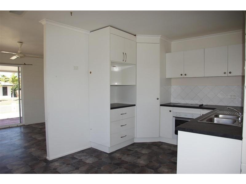 9 Howard Street, Hay Point QLD 4740