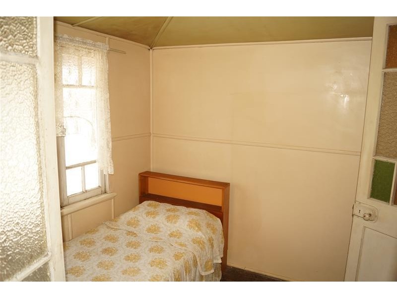 10 Central Street, Sarina QLD 4737