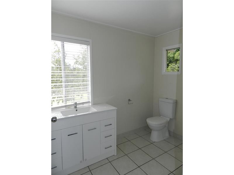 40 Webb Road, Sarina QLD 4737