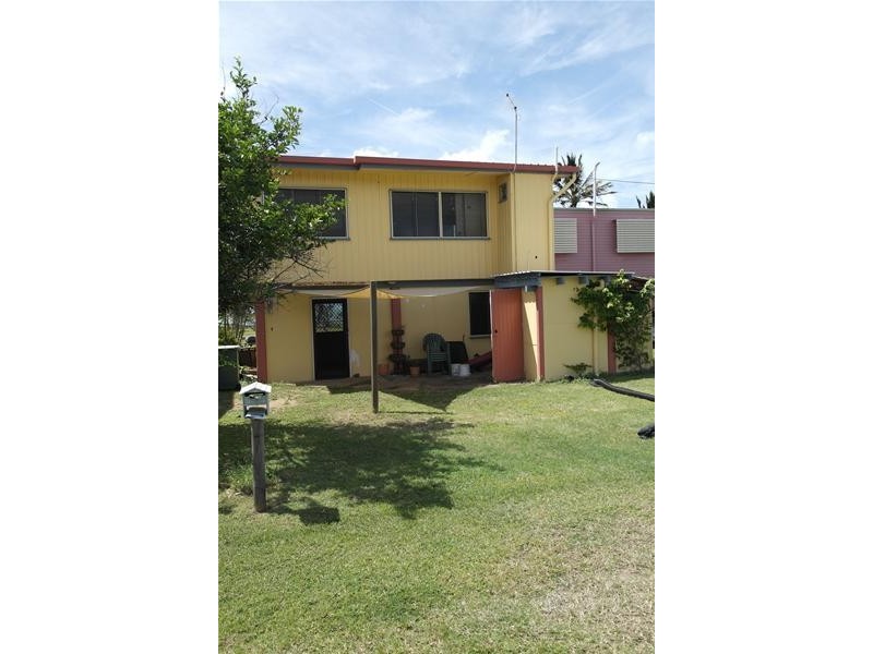 16 Owen Jenkins Drive, Sarina Beach QLD 4737