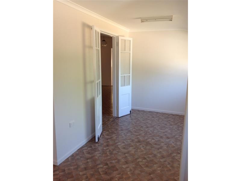 15 Range Road, Sarina QLD 4737