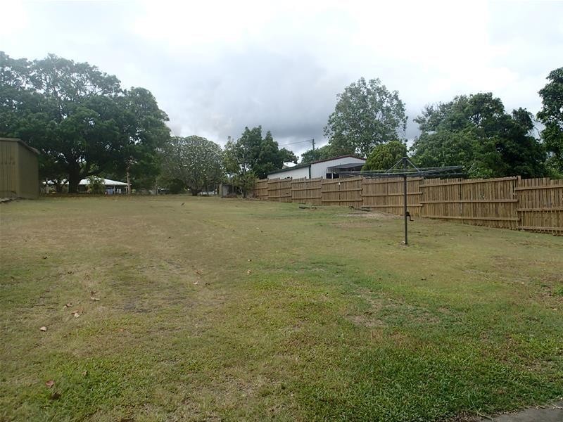 15 Range Road, Sarina QLD 4737