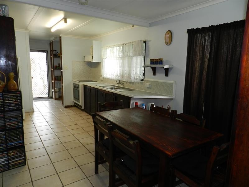 28 Chelona Park Drive, Sarina QLD 4737