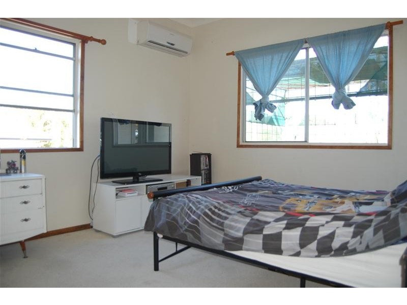 146 Broad Street, Sarina QLD 4737