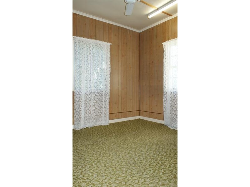 22 Atherton Street, Sarina QLD 4737