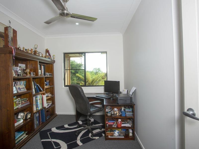 34 Seaview Crt, Sarina QLD 4737
