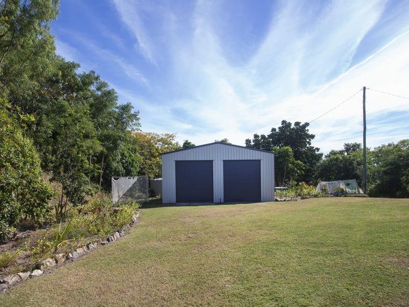 34 Seaview Crt, Sarina QLD 4737