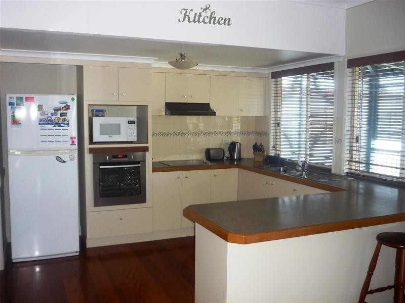 111 Pacific Drive, Hay Point QLD 4740