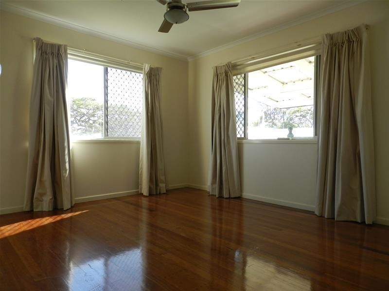 115 Zelma Street, Grasstree Beach QLD 4740