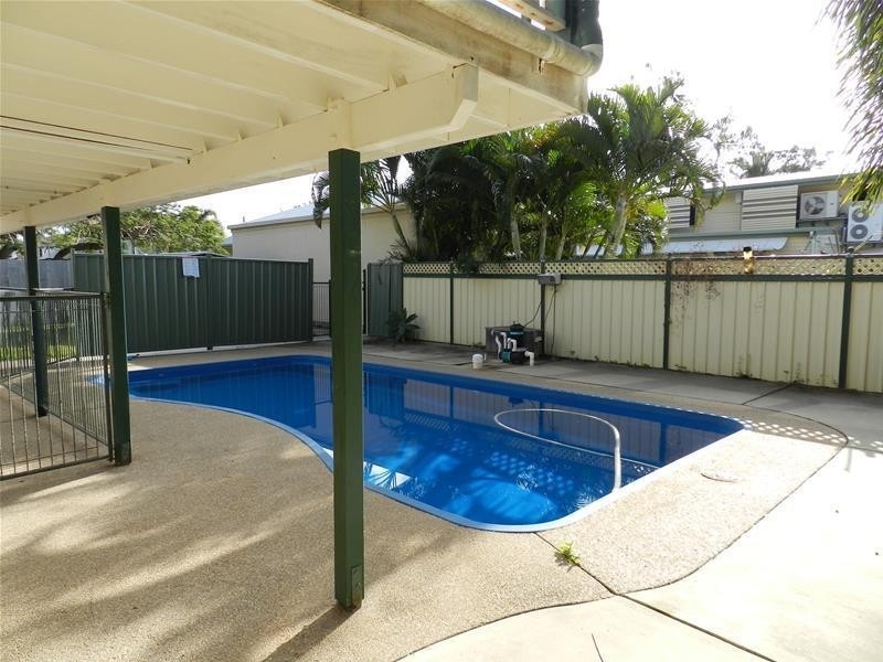 115 Zelma Street, Grasstree Beach QLD 4740