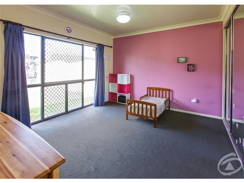 9 Lawries Road, Sarina Range QLD 4737