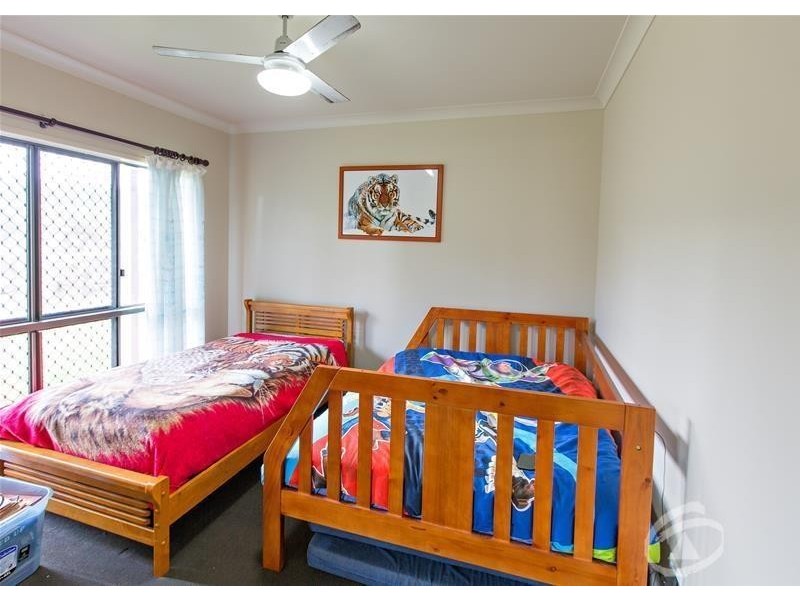 9 Lawries Road, Sarina Range QLD 4737