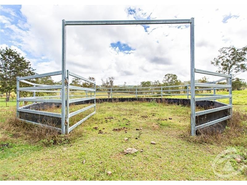 9 Lawries Road, Sarina Range QLD 4737
