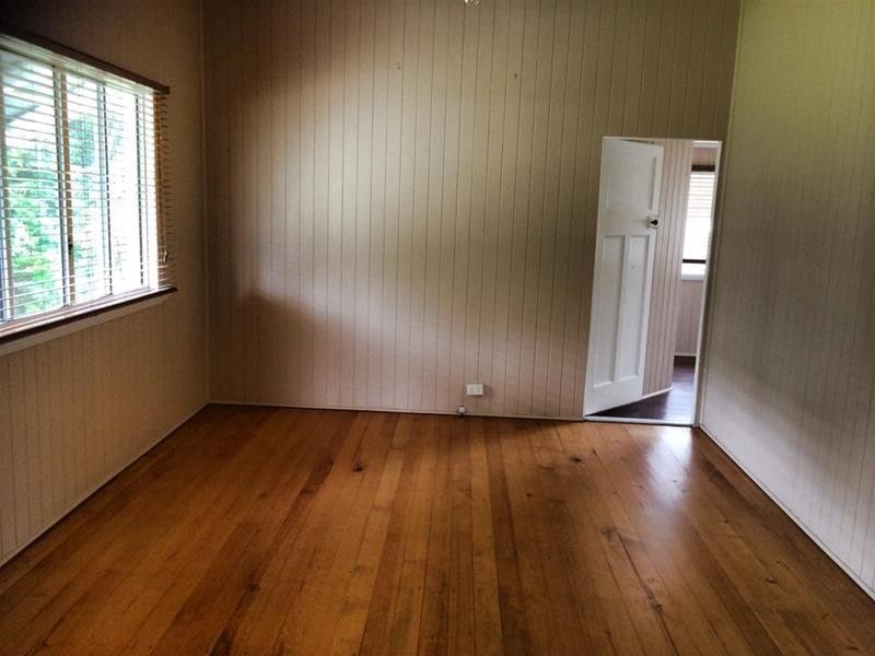 63 Range Road, Sarina QLD 4737