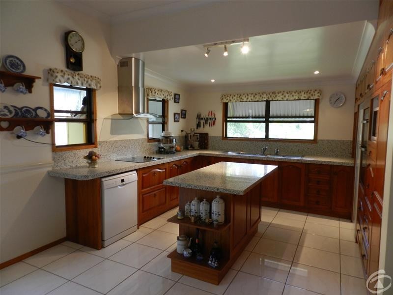 215 East Funnel Creek Road, Sarina Range QLD 4737