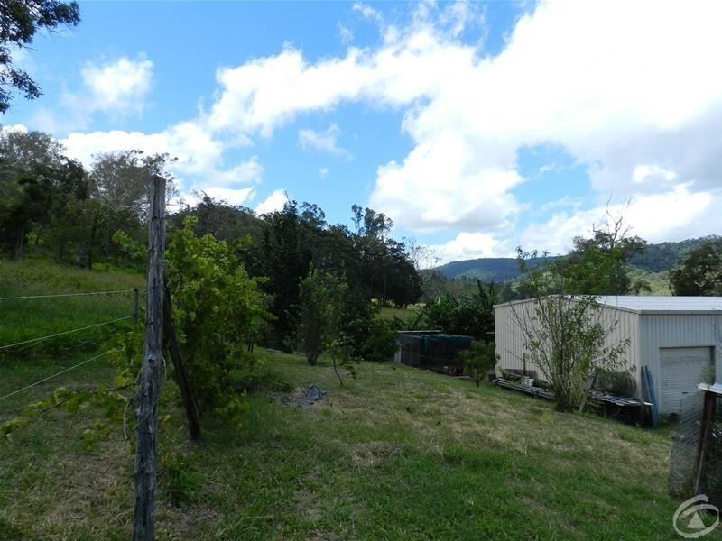 215 East Funnel Creek Road, Sarina Range QLD 4737