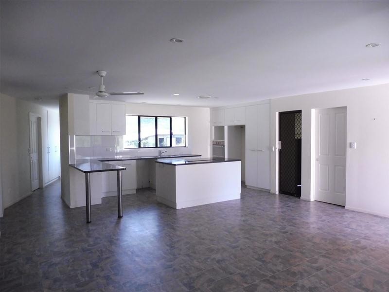 1085  Mount Martin Loop Road, Mount Martin QLD 4754