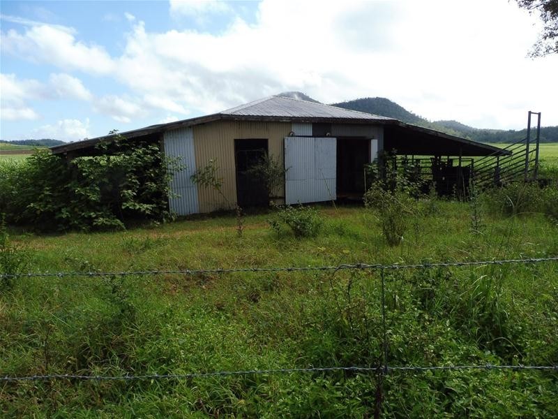 1085  Mount Martin Loop Road, Mount Martin QLD 4754